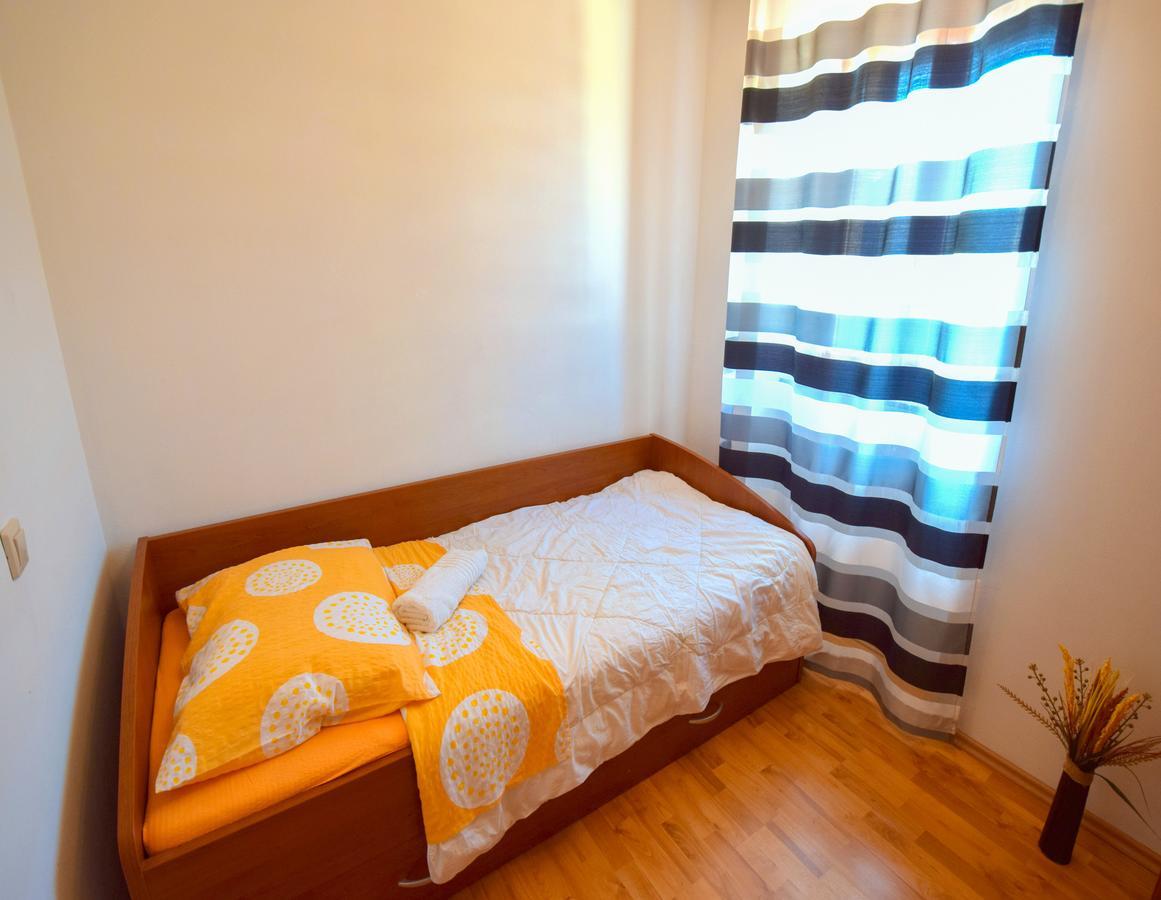 Apartments Ivanka Malinska Exterior photo